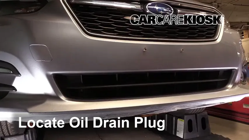 2017 Subaru Impreza Limited 2.0L 4 Cyl. Hatchback Huile Changer l'huile et le filtre à huile